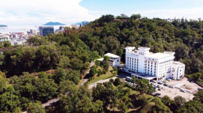 Гостиница The Palace Hotel Kota Kinabalu  Кота-Кинабалу